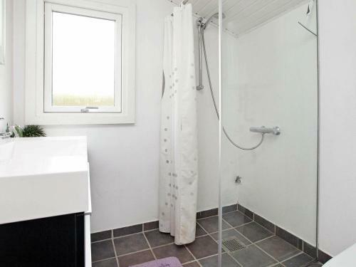 One-bedroom Holiday Home In Dannemare 3
