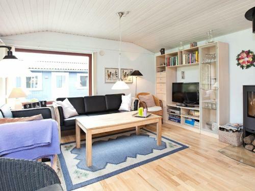 One-bedroom Holiday Home In Dannemare 3