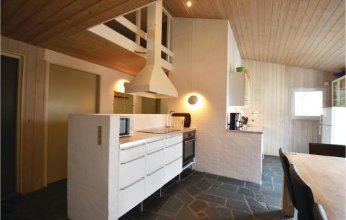 Holiday Home G�sehagevej Ebeltoft V