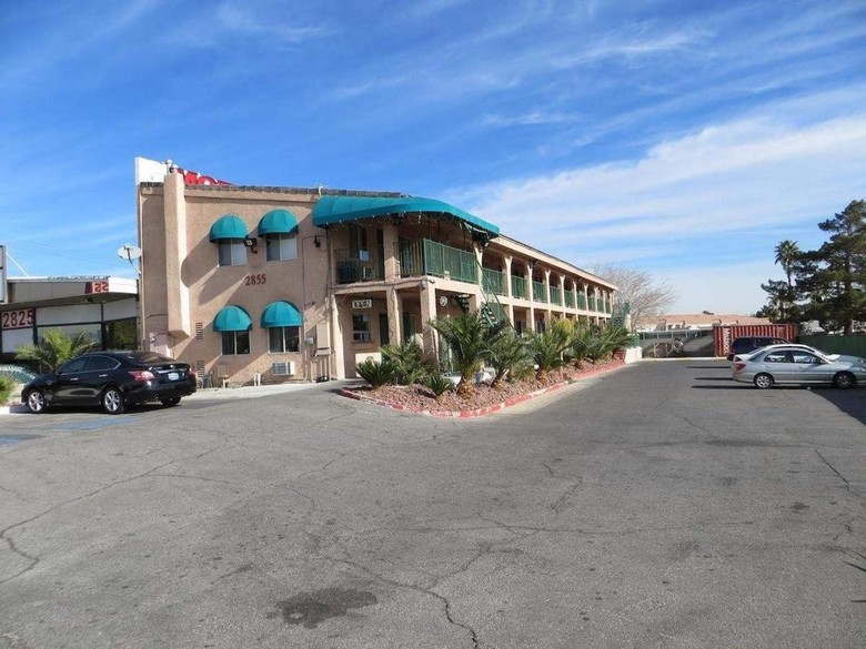 Crown Motel