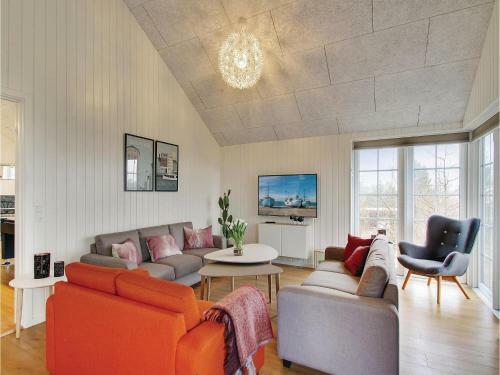 Seven-bedroom Holiday Home In Ebeltoft