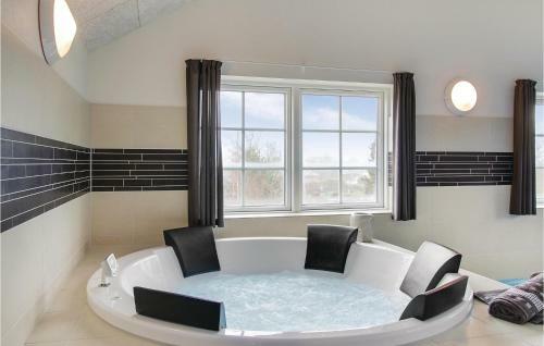 Seven-bedroom Holiday Home In Ebeltoft