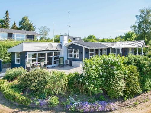 Holiday Home Ebeltoft Lii