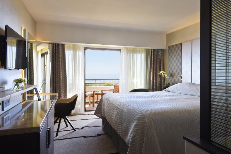 Four Seasons Hotel