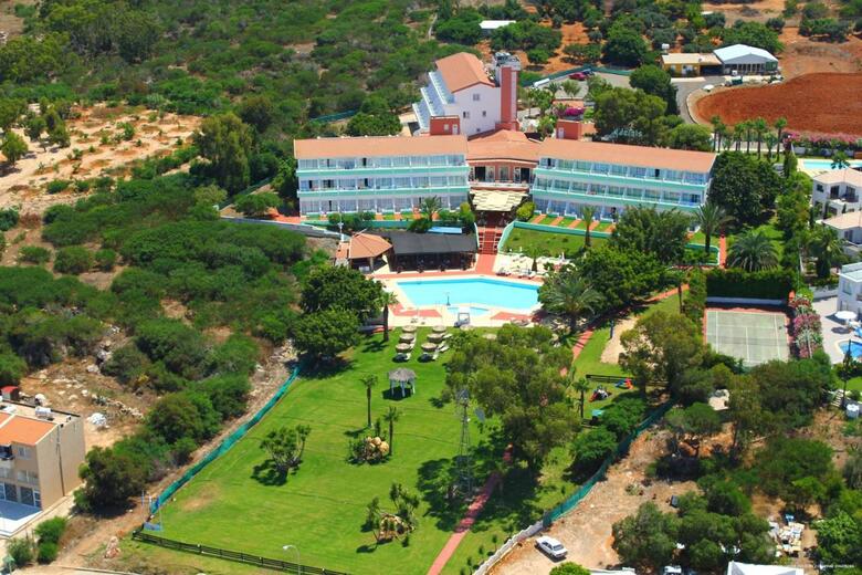 Hotel Adelais Bay