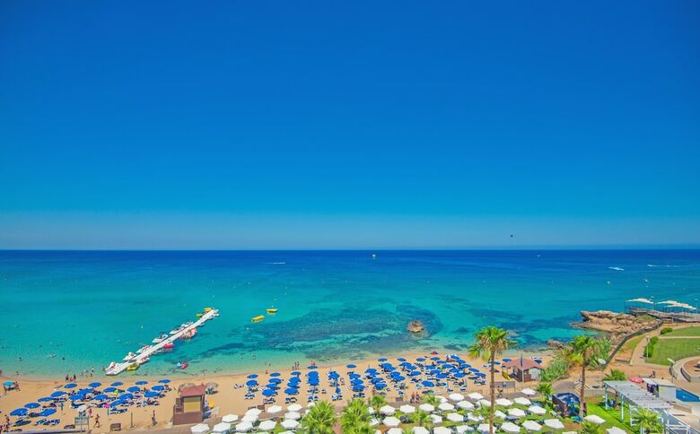 Hotel Silver Sands(.)
