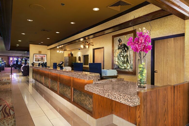 Hotel Arizona Charlie's Decatur