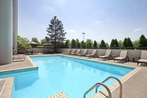Hotel Embassy Suites Columbus