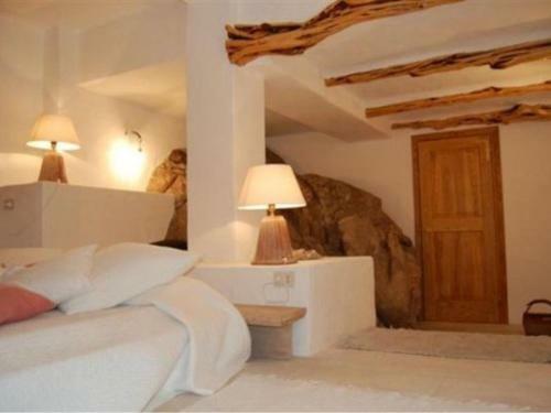 Holiday Home In Baja Sardinia 33548