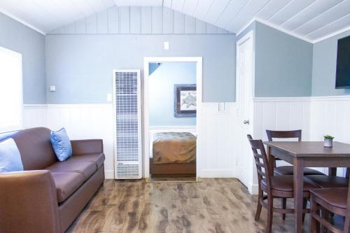Posada Ocean Echo Inn & Beach Cottages