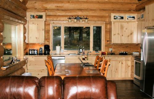 Anchor Point Captain Cook Lodge