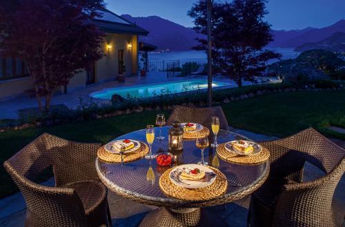 Bellagio Villa Sleeps 8 Pool Air Con Wifi