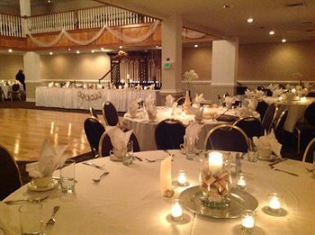 Hotel Village Inn Event Center - Clemmons