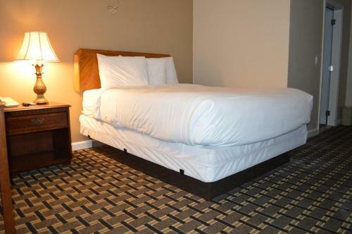 Ayer Motor Inn
