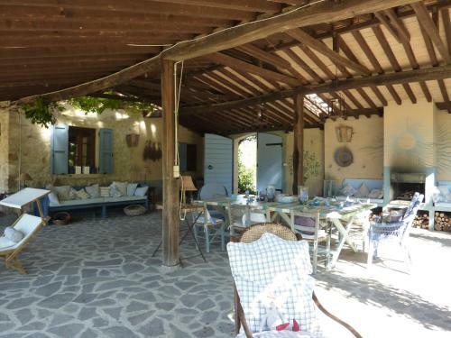 Castellina Marittima Villa Sleeps 10 Pool Wifi