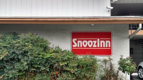 Motel Snooz Inn
