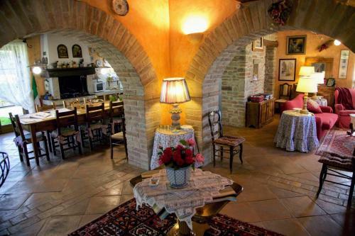 Collazzone Villa Sleeps 12 Pool Air Con Wifi