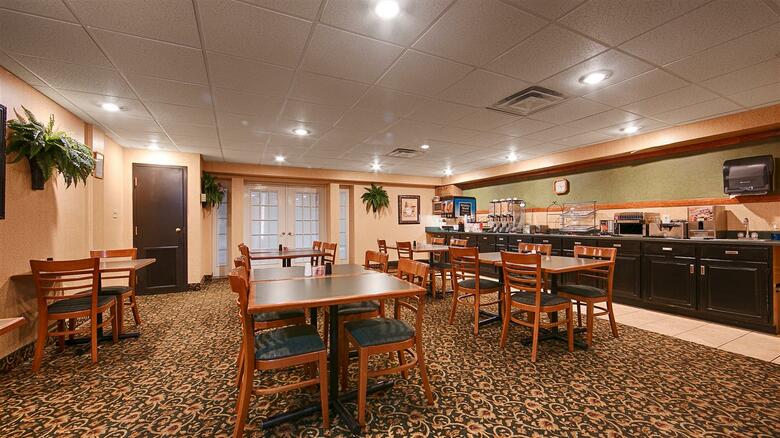 Hotel Best Western Huntington Mall Inn