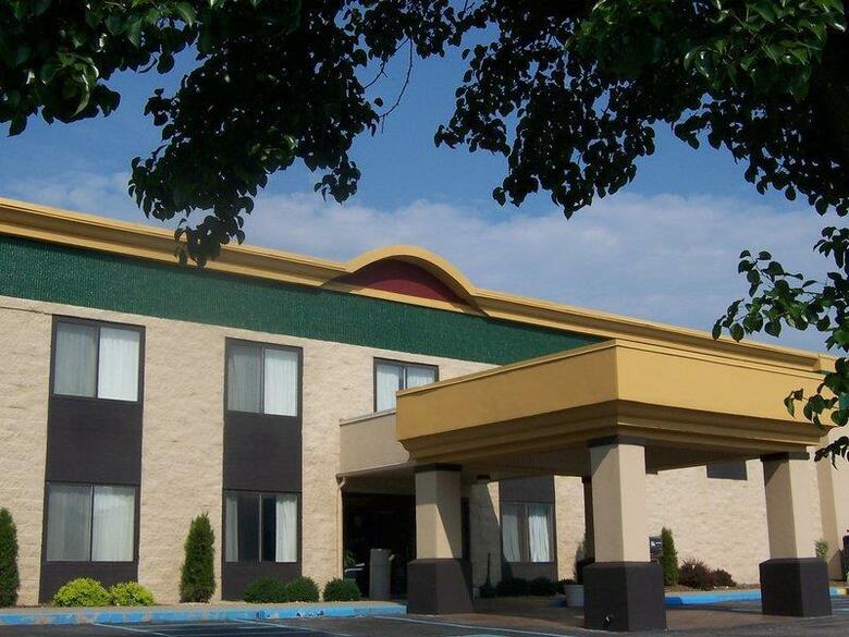 Hotel Best Western Huntington Mall Inn