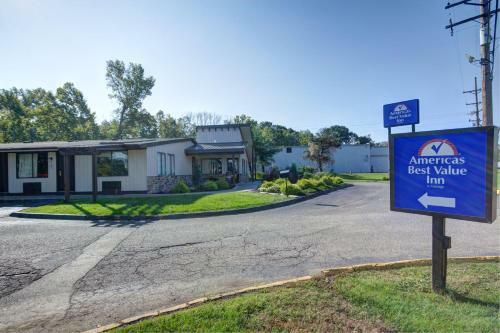 Motel Americas Best Value Inn Heath-newark
