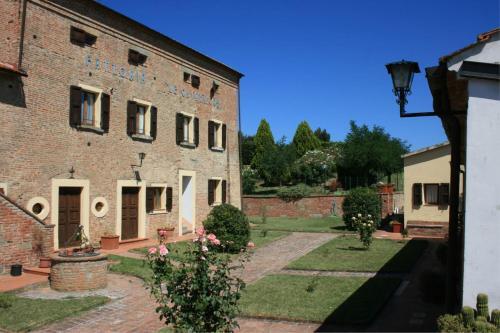 Chianacce Apartment Sleeps 4 Pool