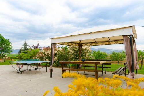 Anatraia Apartment Sleeps 6 Pool Air Con Wifi