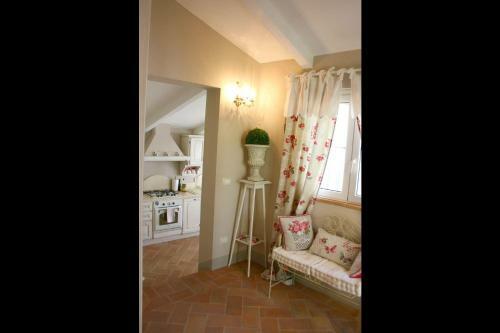 Il Borgo Villa Sleeps 3 Pool Air Con Wifi