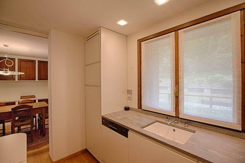 Apartamento Altido Striking Flat With Stunning Views And Parking
