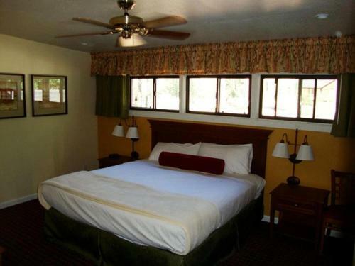 Hotel Roundhouse Resort, A Vri Resort
