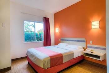 Motel 6 Minneapolis South - Lakeville