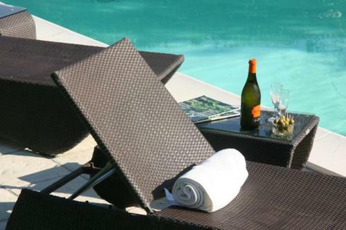 Fano Villa Sleeps 8 Pool Air Con Wifi