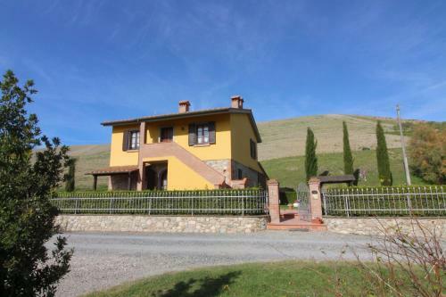 Fattoria Spedaletto Villa Sleeps 8 Pool Wifi