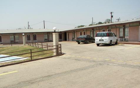Holiday Host Motel