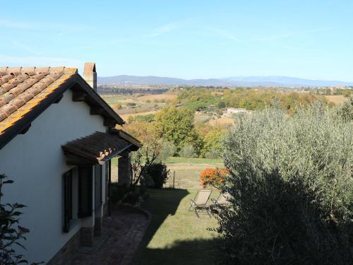 Tranquil Home In Foiano Della Chiana With Terrace