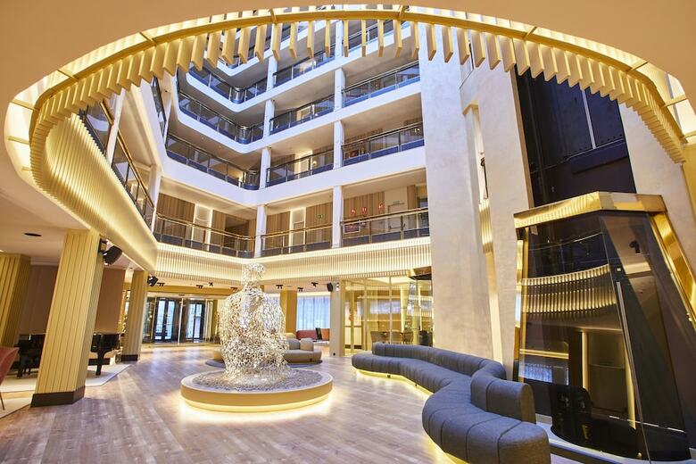 Grand Plaza Hotel & Wellness
