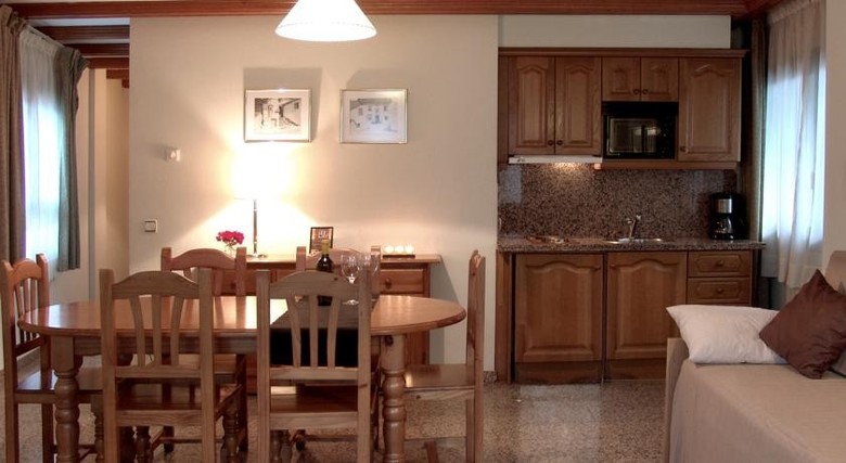 Casa Vella Aparthotel