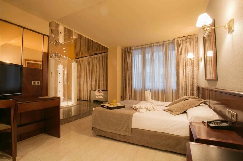 Hotel Yomo Imperial