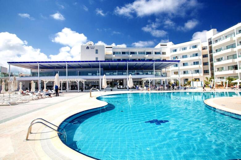 Hotel Odessa(.)