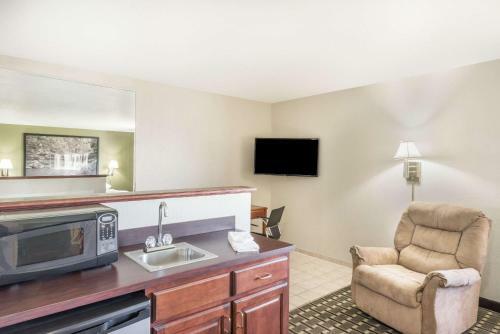 Motel Super 8 - Madison