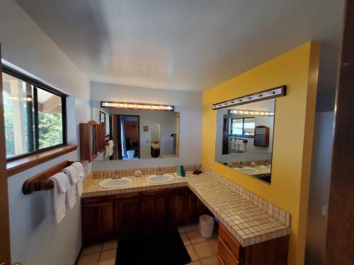 A Beautiful Edge Of The World Bed & Breakfast