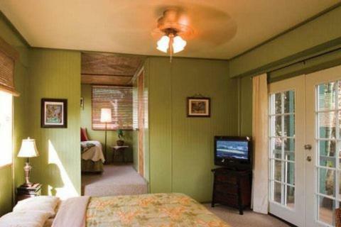 Bed & Breakfast Ka'awa Loa Plantation