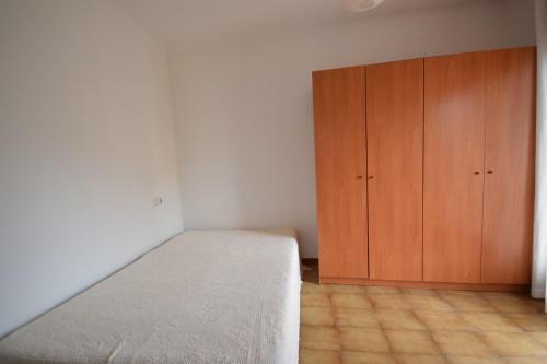 Peque�o Apartamento A 3km De La Playa. Apt Roquet