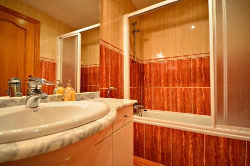 Casa Con Piscina Y Jardin 2km Del Mar.teixidor