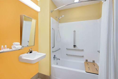Hotel Microtel Inn & Suites By Wyndham Princeton