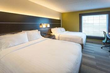 Holiday Inn Express Hotel & Suites Reading