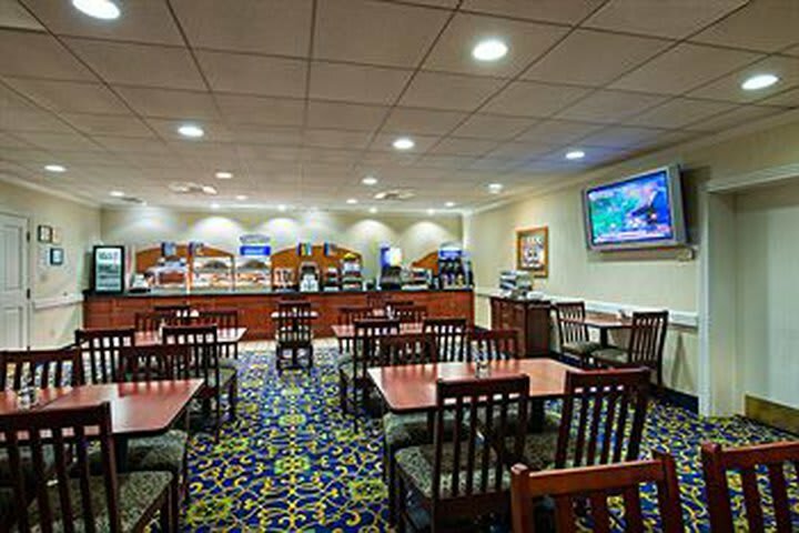 Hotel Holiday Inn Express Langhorne - Oxford Valley
