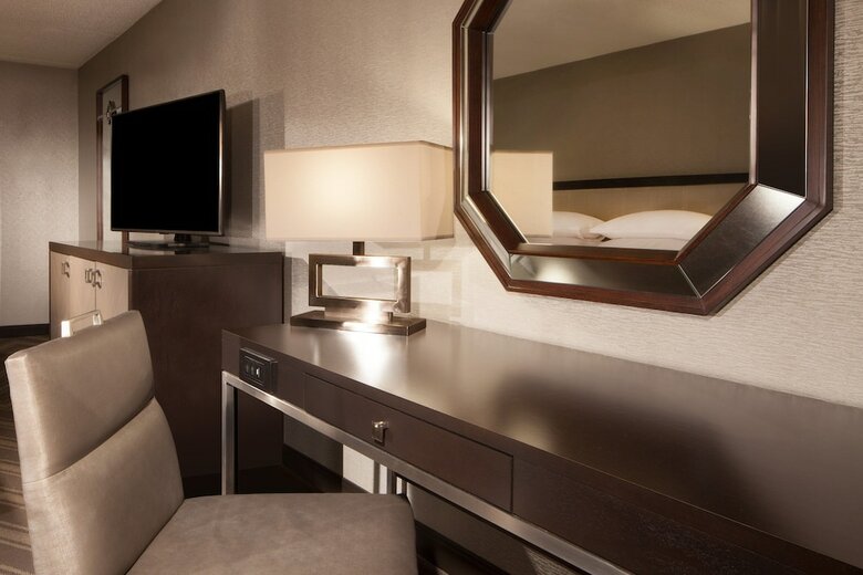Sheraton Bucks County Hotel