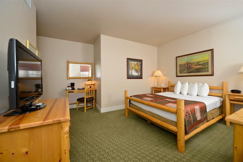 Best Western Plus Plaza Hotel
