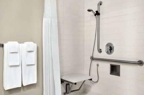 Hotel Microtel Inn & Suites By Wyndham Val-d Or