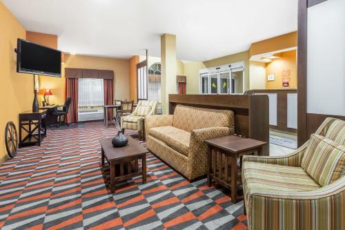 Posada Microtel Inn And Suites By Wyndham Anderson Sc
